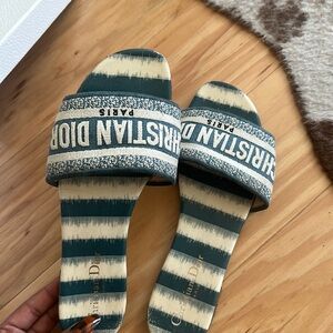 Dior sandals color is deep ocean